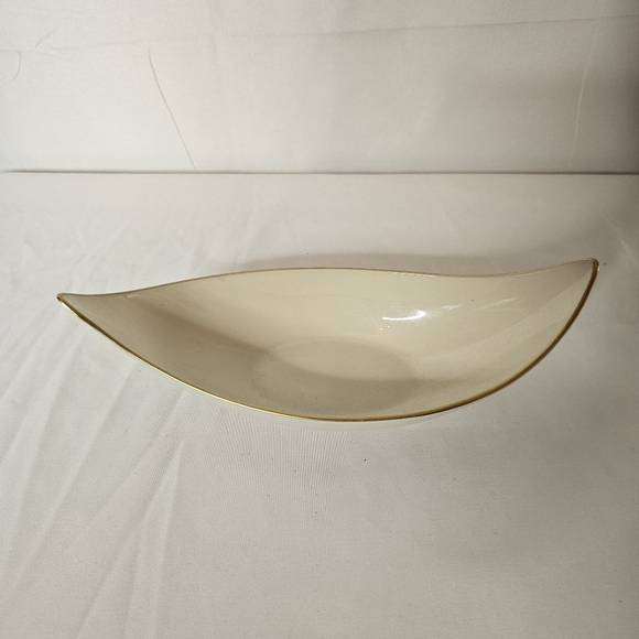 Vtg Lenox Ivory Porcelain Bowl With 24K Gold Trim Boat-Shaped Serving Dish - USA - Picture 2 of 8